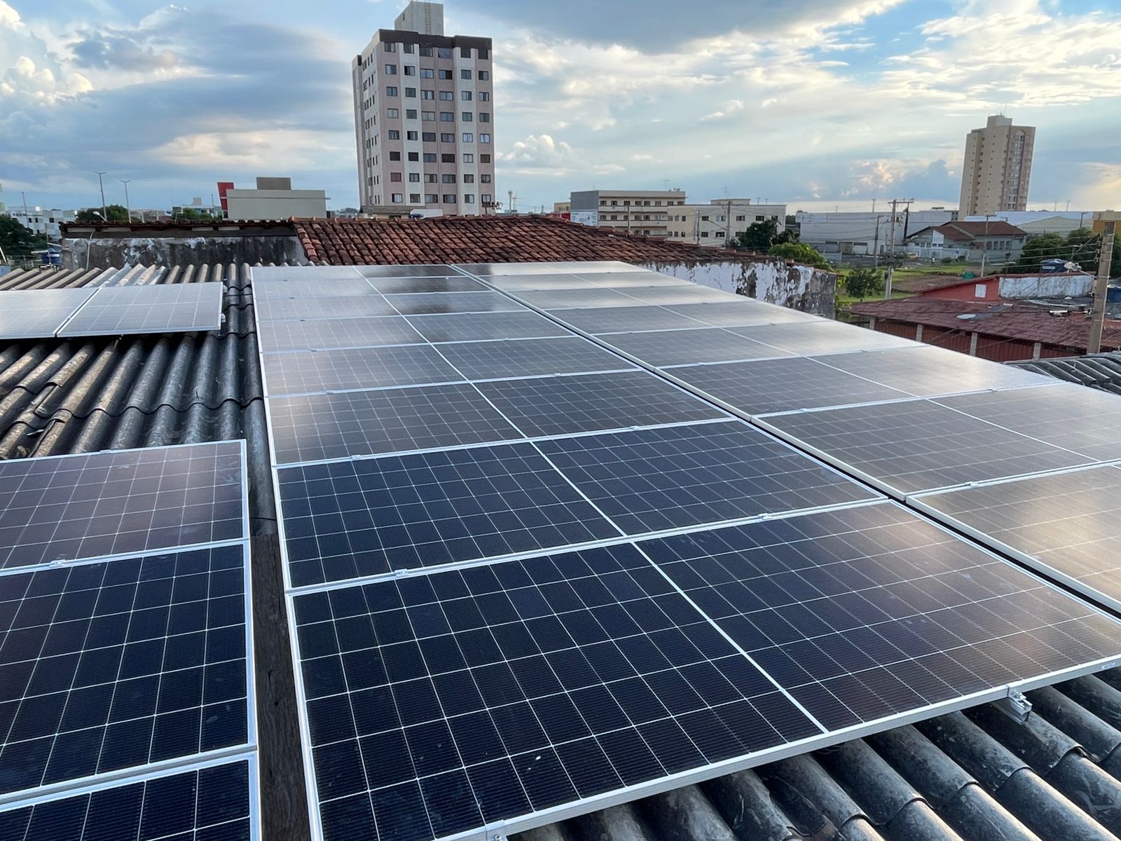Sistema solar comercial
